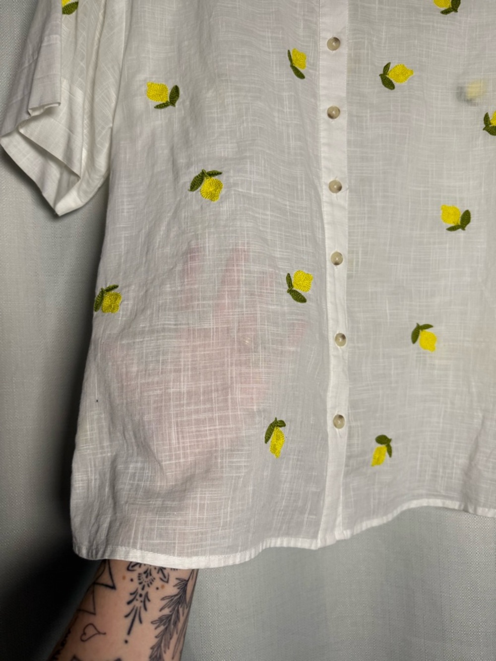 Anthropologie Maeve White Lemon Embroidered Short Sleeve Button Up Shirt Size M - Picture 9 of 9